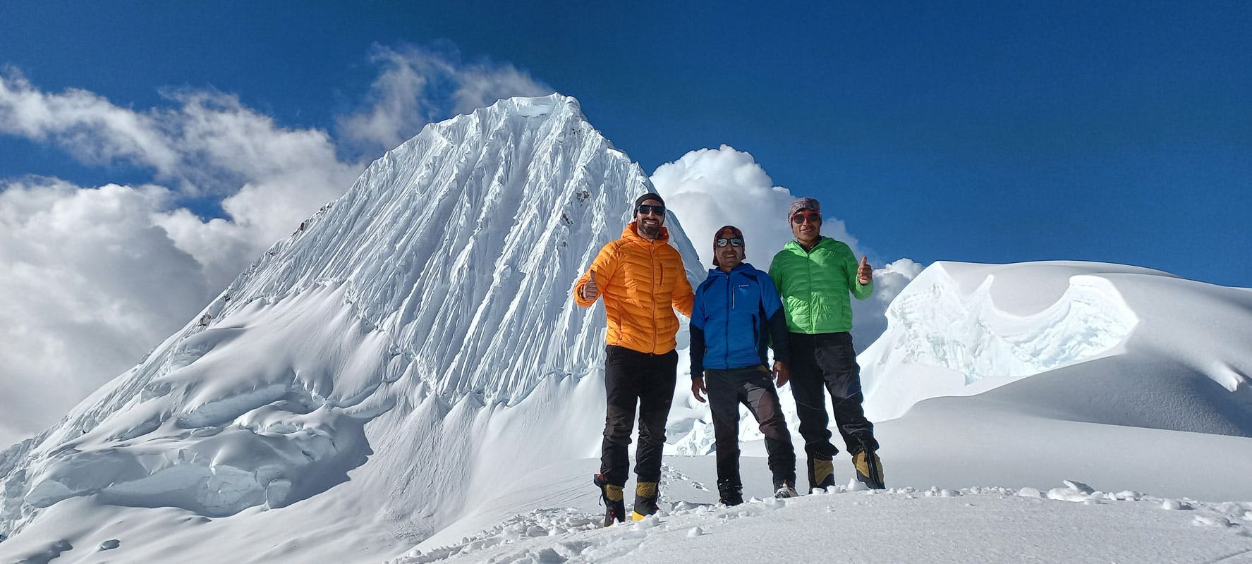 nevado alpamayo - Lucio Huayhua Expeditions